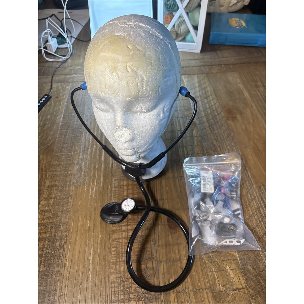 adscope stethoscope 615 with Extra Ear Tips And Snap On Clock (needs A Battery)